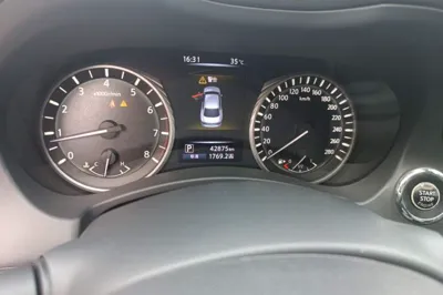 Infiniti Q50L