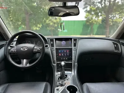 Infiniti Q50L