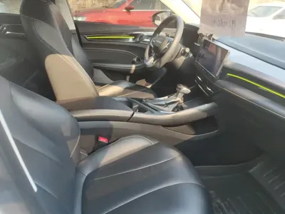 Roewe i5