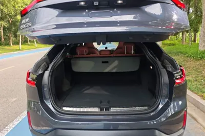 Nio EC6