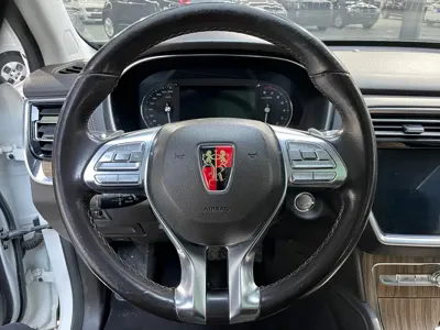 Roewe RX8