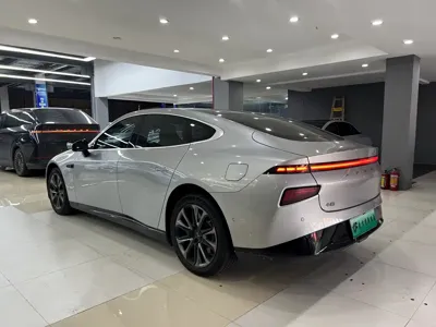 Xpeng P7