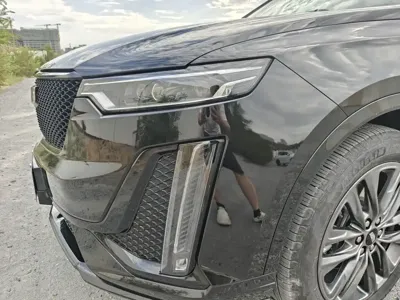 Cadillac XT6