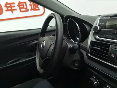 Toyota Yaris L