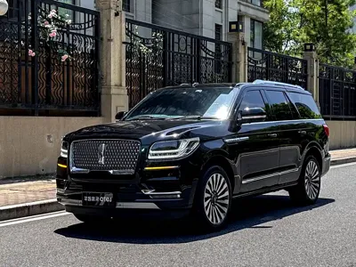 Lincoln Navigator