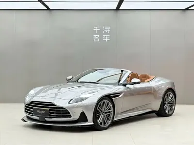 Aston Martin DB12
