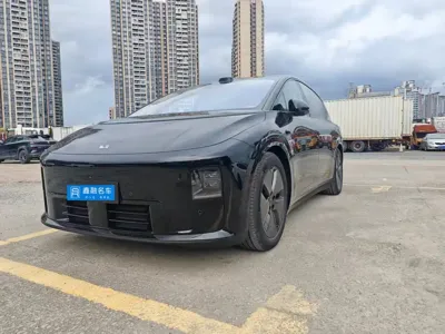Li Auto 理想i8
