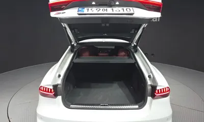 Audi S7