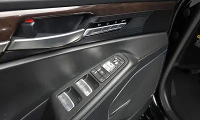Genesis EQ900