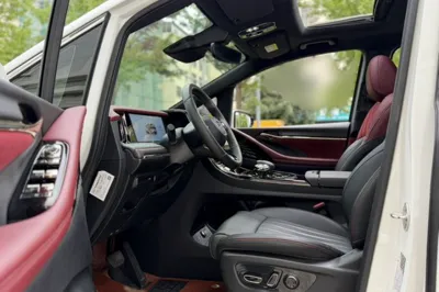 GAC Trumpchi M8