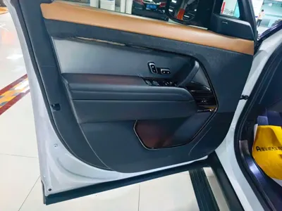 Land Rover Sport