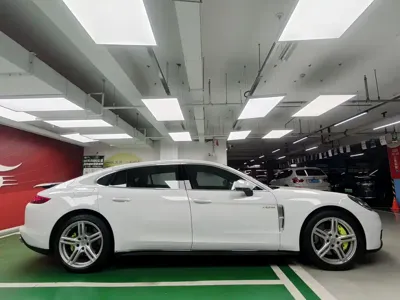 Porsche Panamera Hybrid