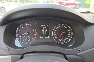Volkswagen Sagitar