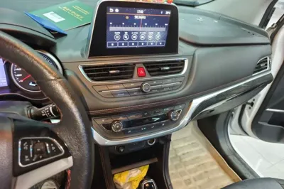 JAC Group Refine S3
