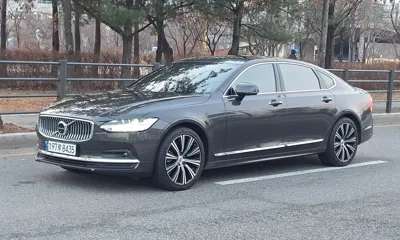 Volvo S90