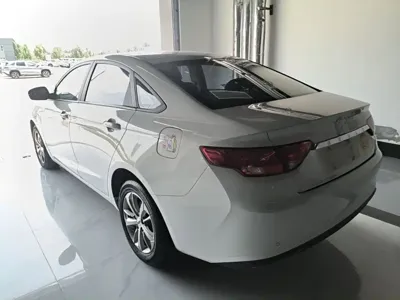 Geely Emgrand GL