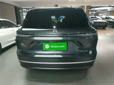 Nio ES8