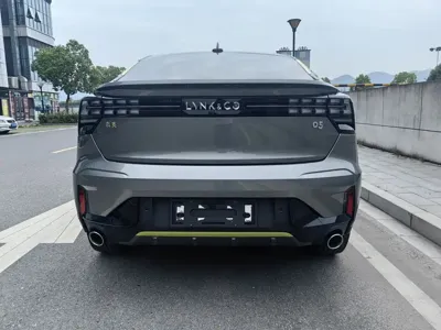 Lynk & Co 05