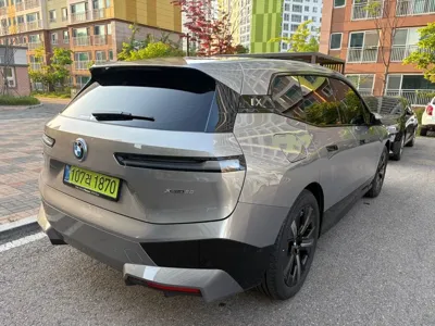 BMW iX