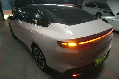 Leapmotor B01