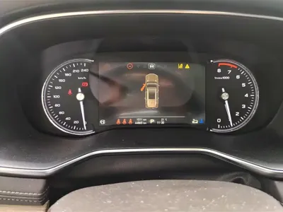 Roewe RX8
