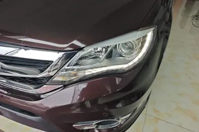 BYD S7