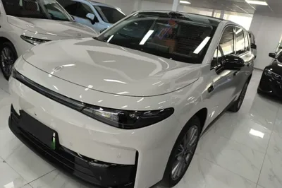 Leapmotor C10