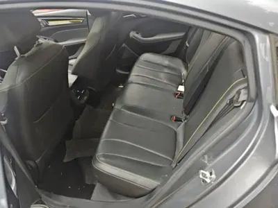 Roewe i5