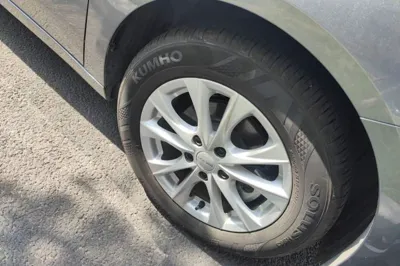 Roewe i5