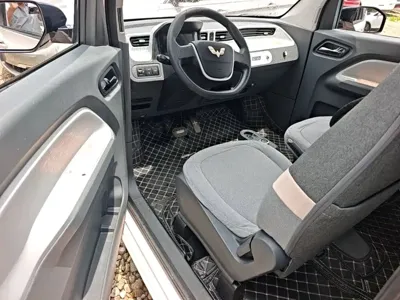 Wuling MINIEV