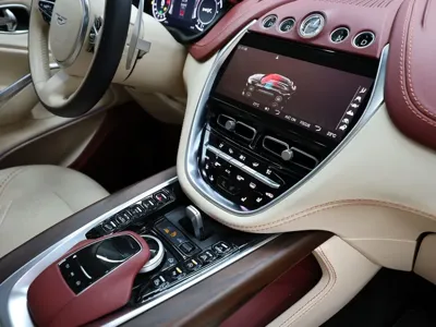 Astonmartin DBX