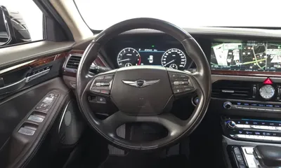 Genesis EQ900