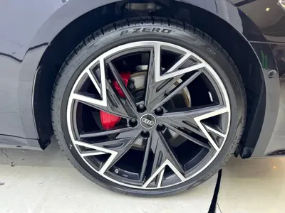 Audi A7L