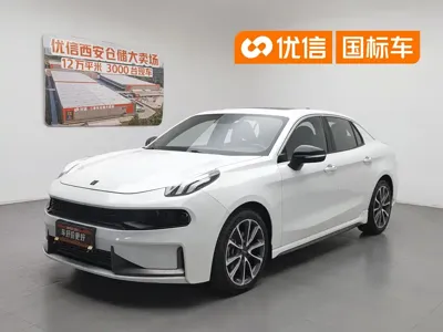 Lynk & Co 03