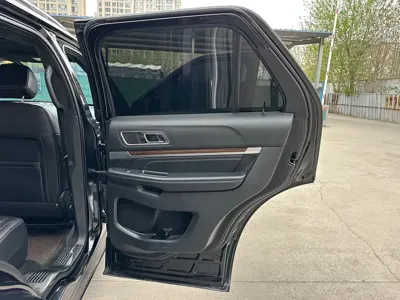 Ford Explorer (Import)