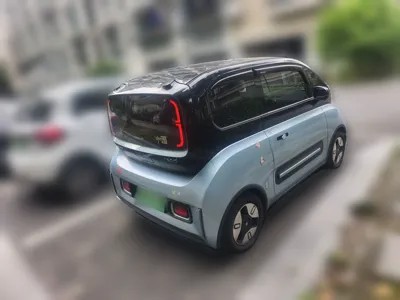 Baojun E300