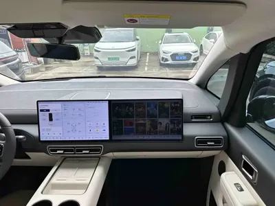 Li Auto Li MEGA