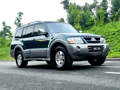 Mitsubishi Pajero (Import)