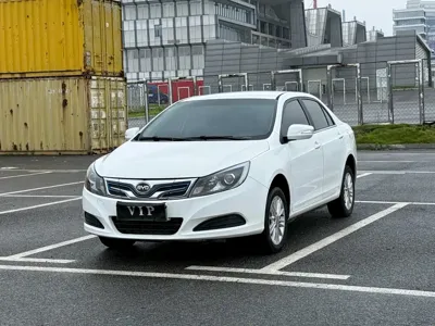 BYD e5