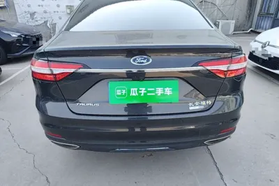 Ford Taurus