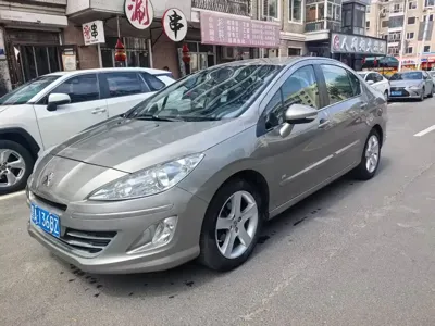 Peugeot 408