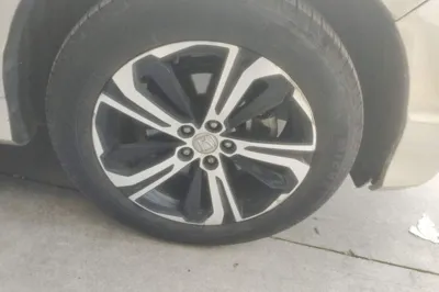 Honda UR-V