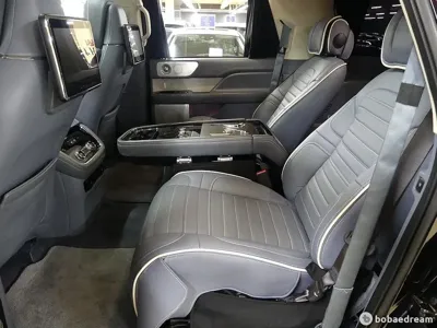 Lincoln Navigator