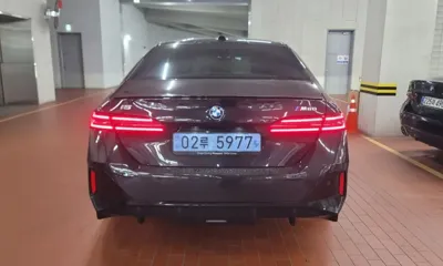 BMW i5