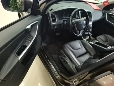 Volvo XC60 (Import)