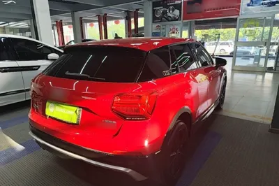 Audi Q2L