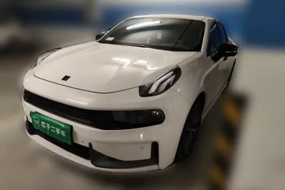 Lynk & Co 03