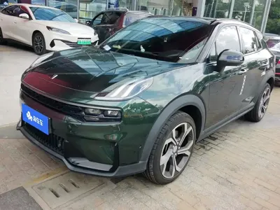 Lynk & Co 06