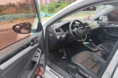 Volkswagen Sagitar