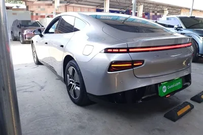 Xpeng P7